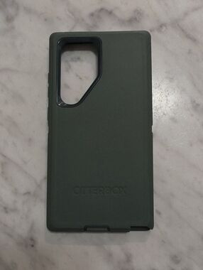 OtterBox Defender Olive Green Phone Case Samsung Galaxy S24 Ultra